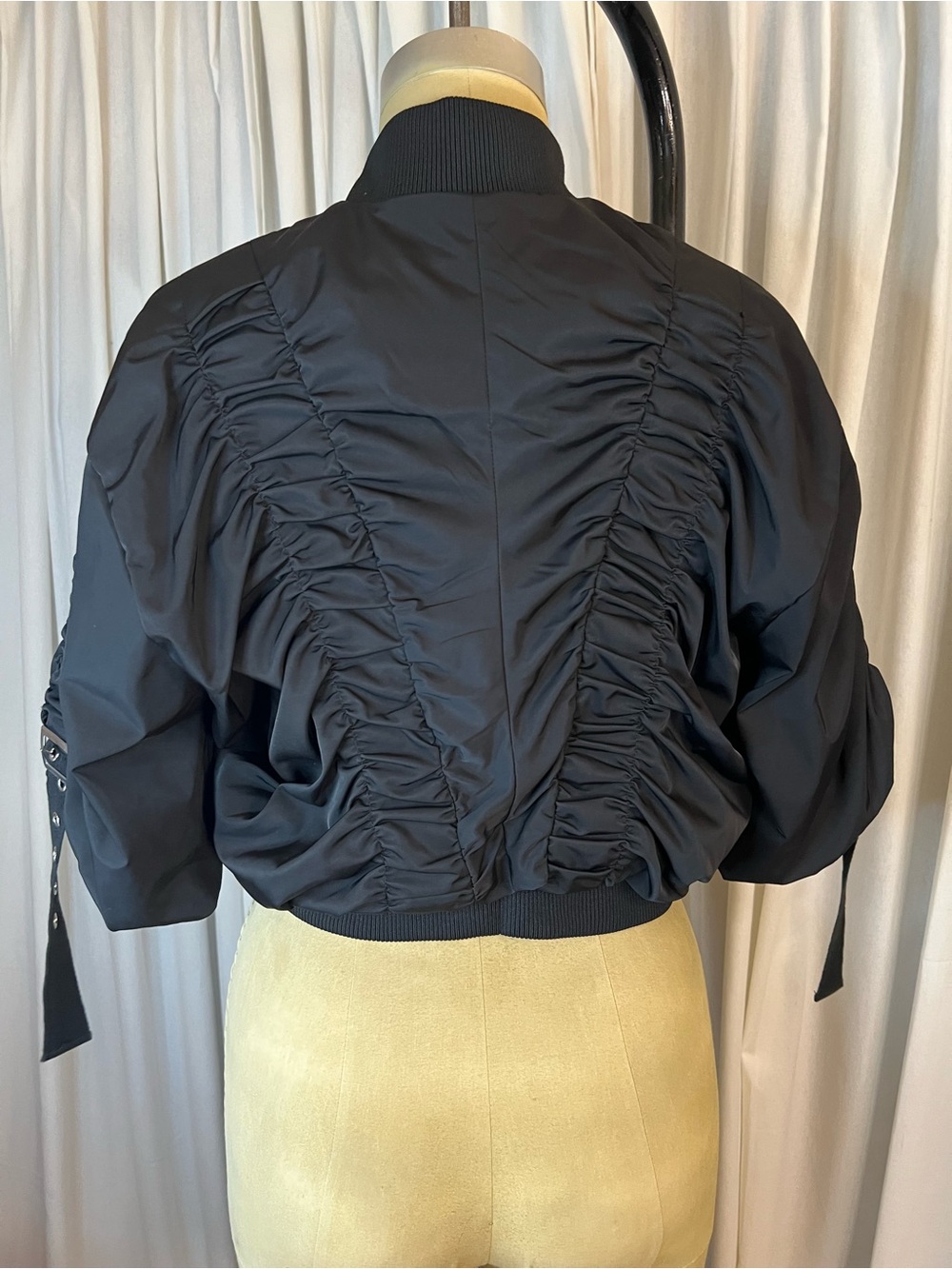 MURUA Japan Street Y2K StyleBlack Ruched croppedBomber Jacket with Buckle Straps - Picture 4 of 7